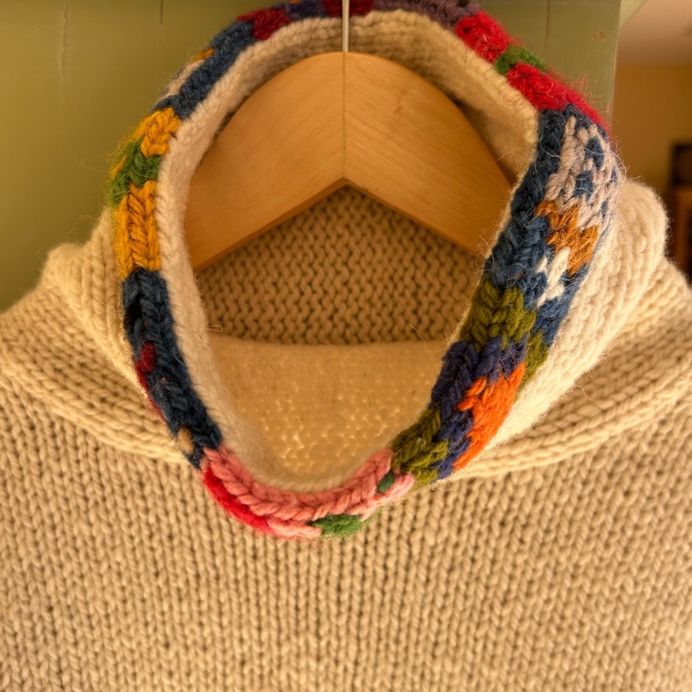 Amano 100% Wool Hand-Knit Funnel Neck Sweater Cream w/ Colorful Accents Size M/L - Picture 12 of 13